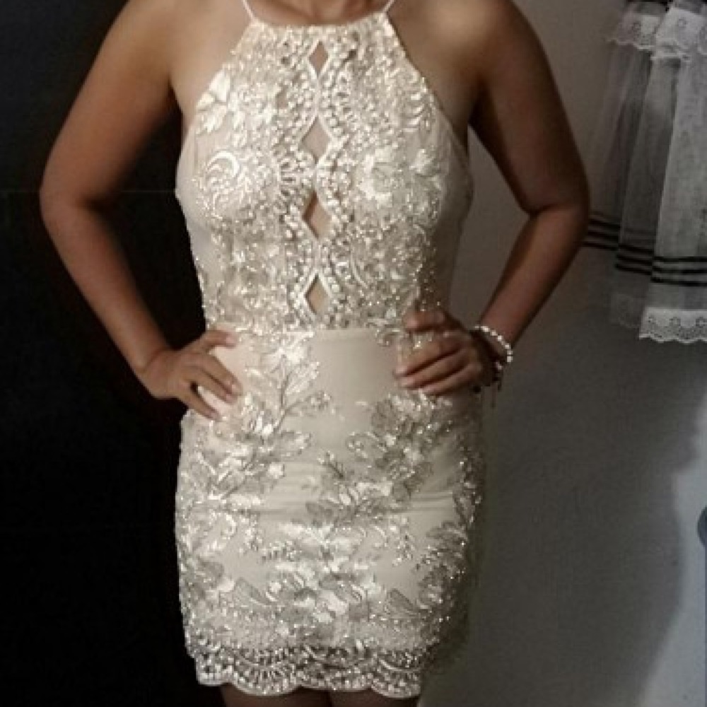 Gorgeous Gold Cream Champagne NYE Sexy Dress - Picture 4 of 8